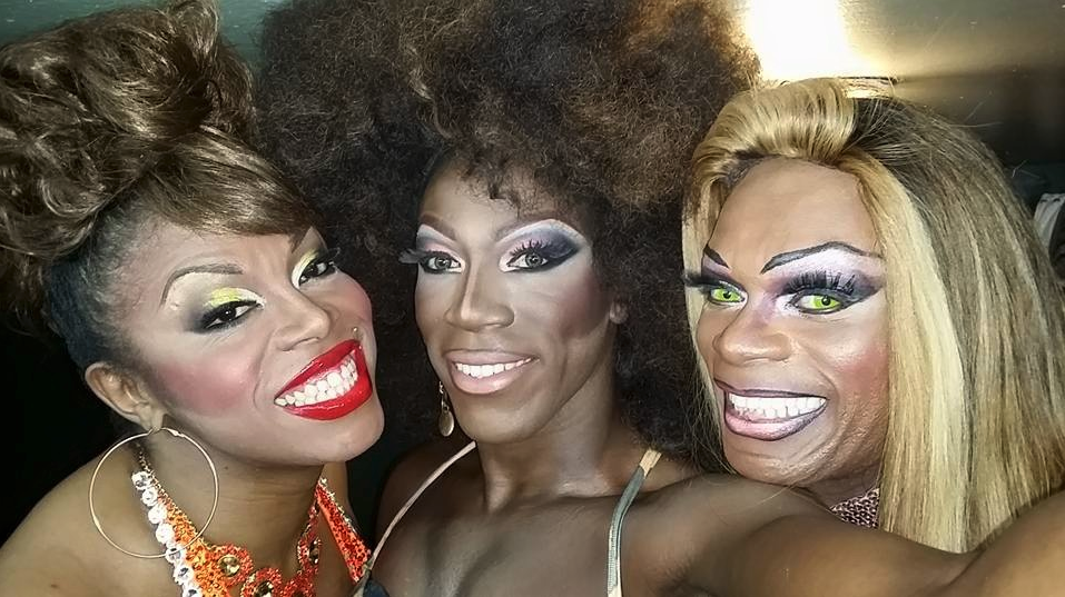 dragliciouz's tweet photo. Drags negras nacionais, MARAVILHOSAS!!!
Layla Ken, Leyllah Diva Black e Marcia Pantera. #dragbr #dragrace http://t.co/X4JyxONliA