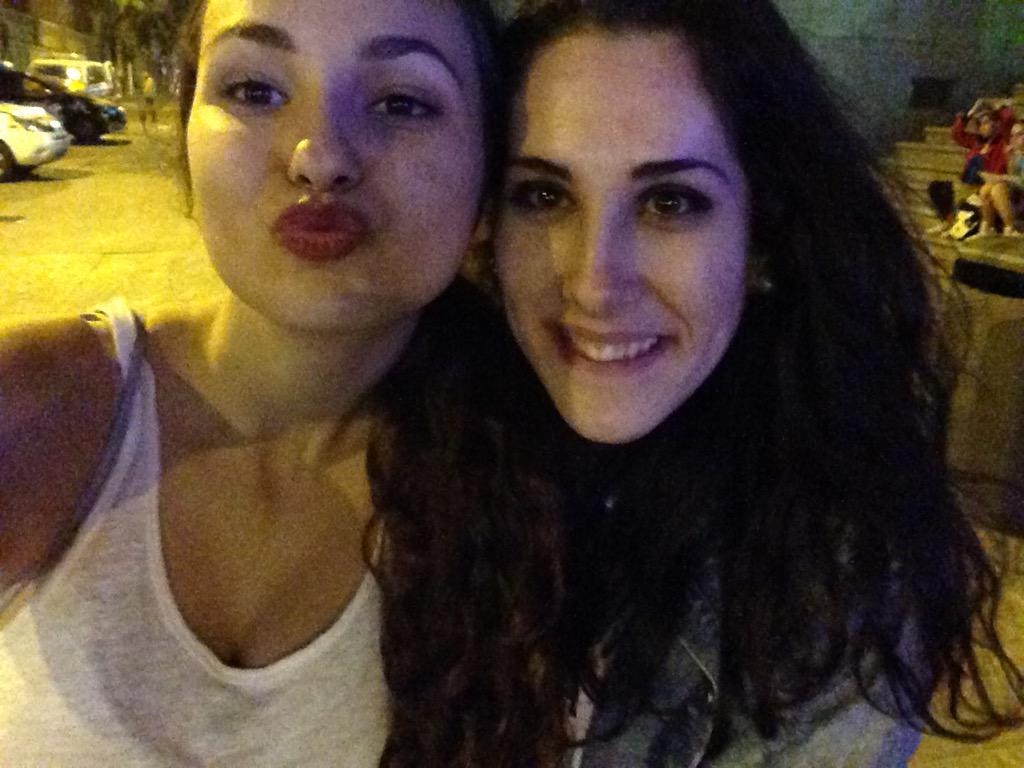rosariorxmirez's tweet photo. @onedvatic 😍😳💟 http://t.co/mYBwB7QndS