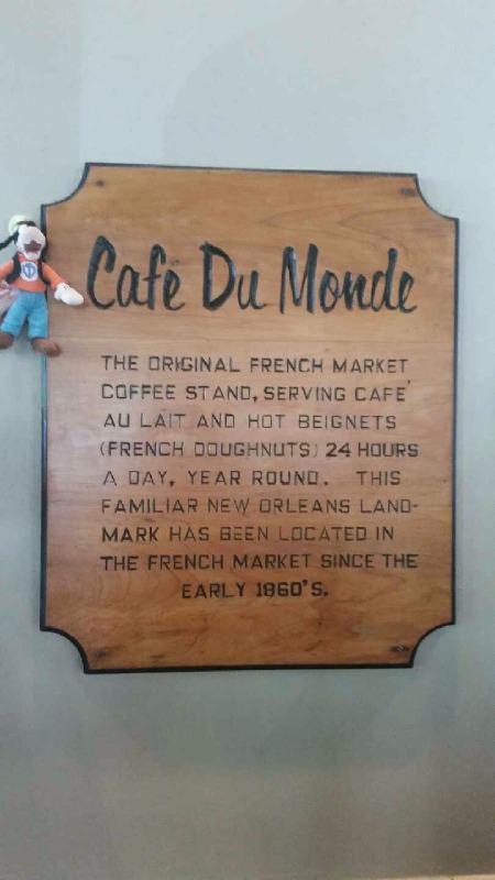 GetawayGoofy's tweet photo. World Famous #CafeDuMonde! Let the day begin Ya'll! #GetawayGoofy #WhereIsGetaway? #NewOrleans http://t.co/VCbDFNm4pP