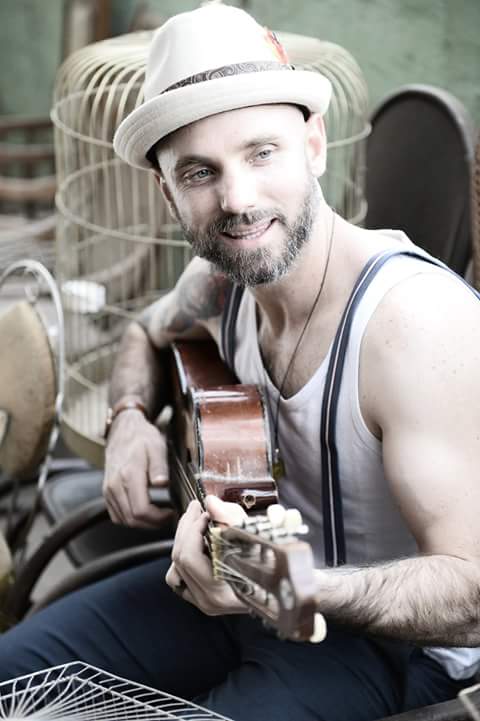 Our next show is with The one and only Mr Kahn Morbee, can't wait for this one <a href="/texxonfire/">Tecla Ciolfi</a> <a href="/KahnMorbee/">Kahn Morbee</a> <a href="/cathgrenfell/">Dance Floor Shaker</a>