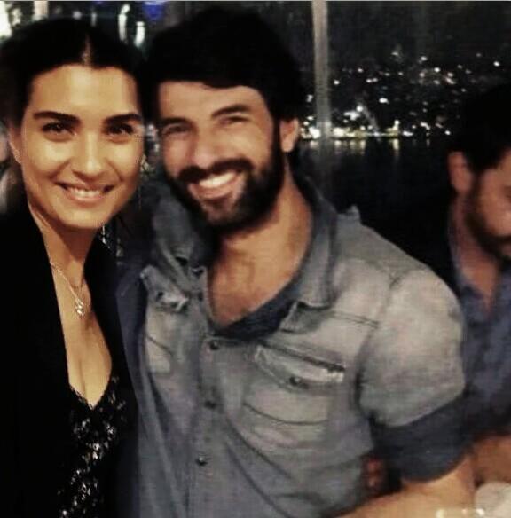 mamafihim's tweet photo. bu iş bizim hayatımızda çok başka bi yere oturdu KEREM ÇATAY çiftimize yeni dizi yapsana #umudunuyitirmezsen http://t.co/upfWUSpZXF