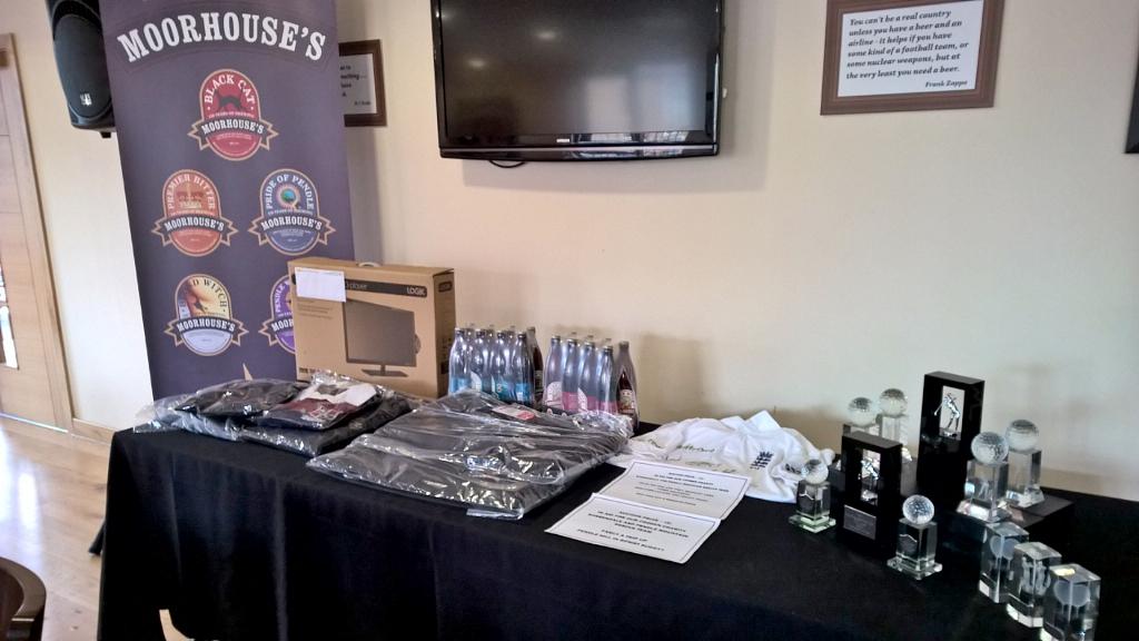Moorhousesbrew's tweet image. A wee glimpse of the prizes up for grabs for our soggy golfers #150years #followthewitch #dryingout