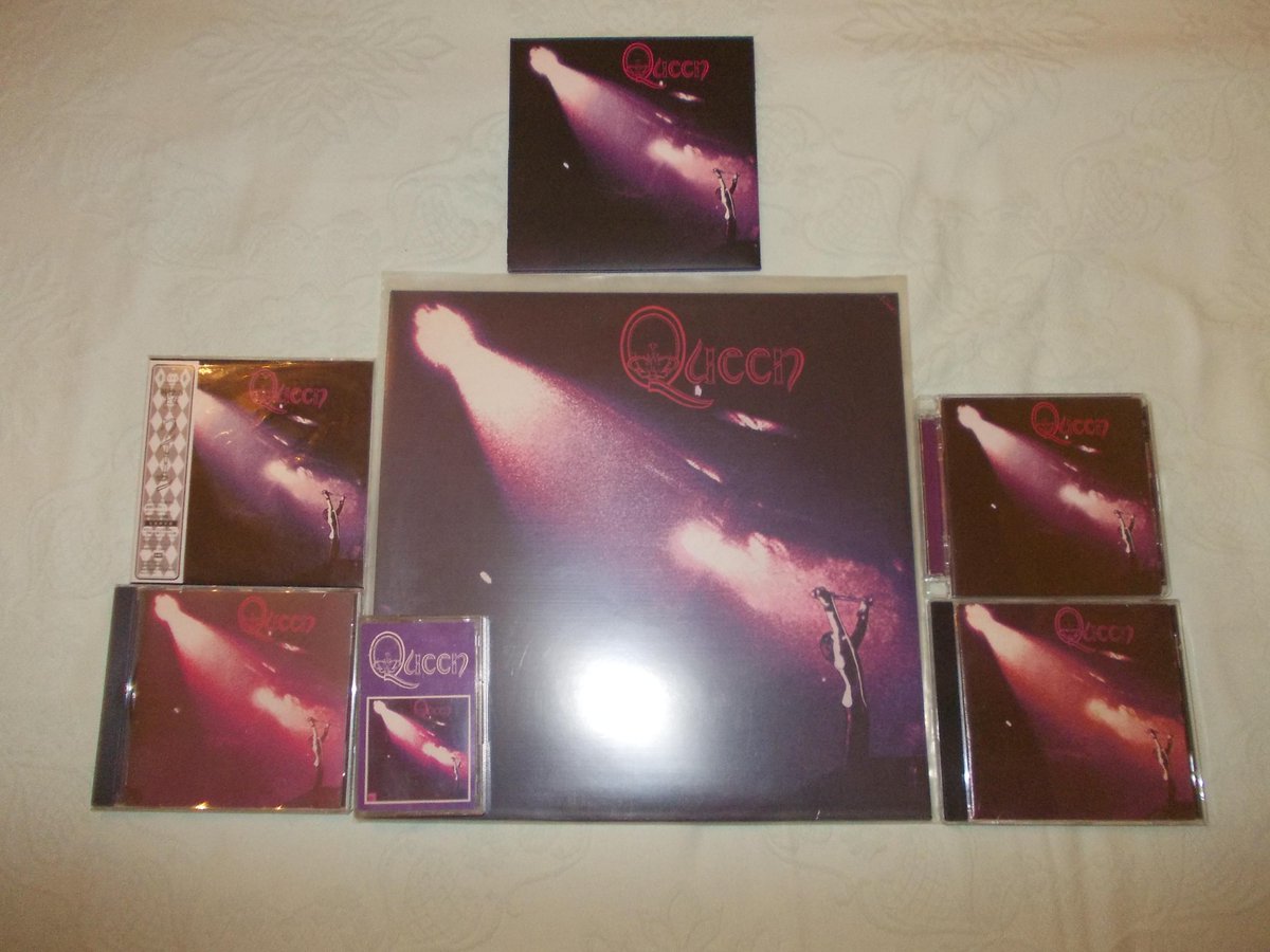 ItalianQueenFan's tweet photo. Queen I http://t.co/yl8vQu3S9i