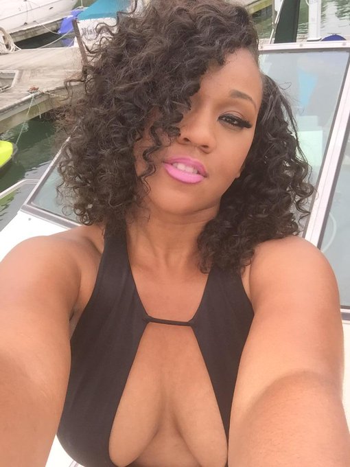 I WANT YOU😍😍😍😍 http://t.co/GpPEbQIbpz