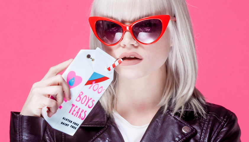 NylonMag's tweet photo. 12 seriously awesome iPhone cases: http://t.co/nU8WQRpniv http://t.co/TdlXgDwA3G