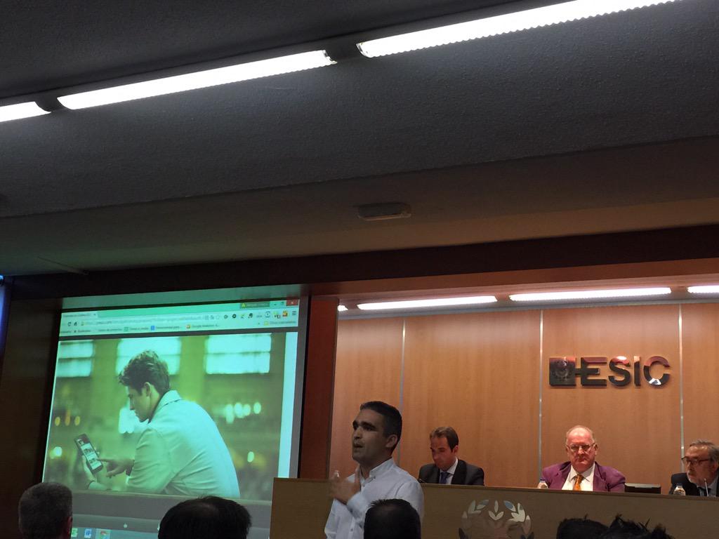 SoniaVillalbaL's tweet photo. @esiczaragoza Marco Sanz #socio @e_media 'Hacer negocio en otros países a través de #internet' #ASAGEM @antoniosango http://t.co/uj3IN76Fn5