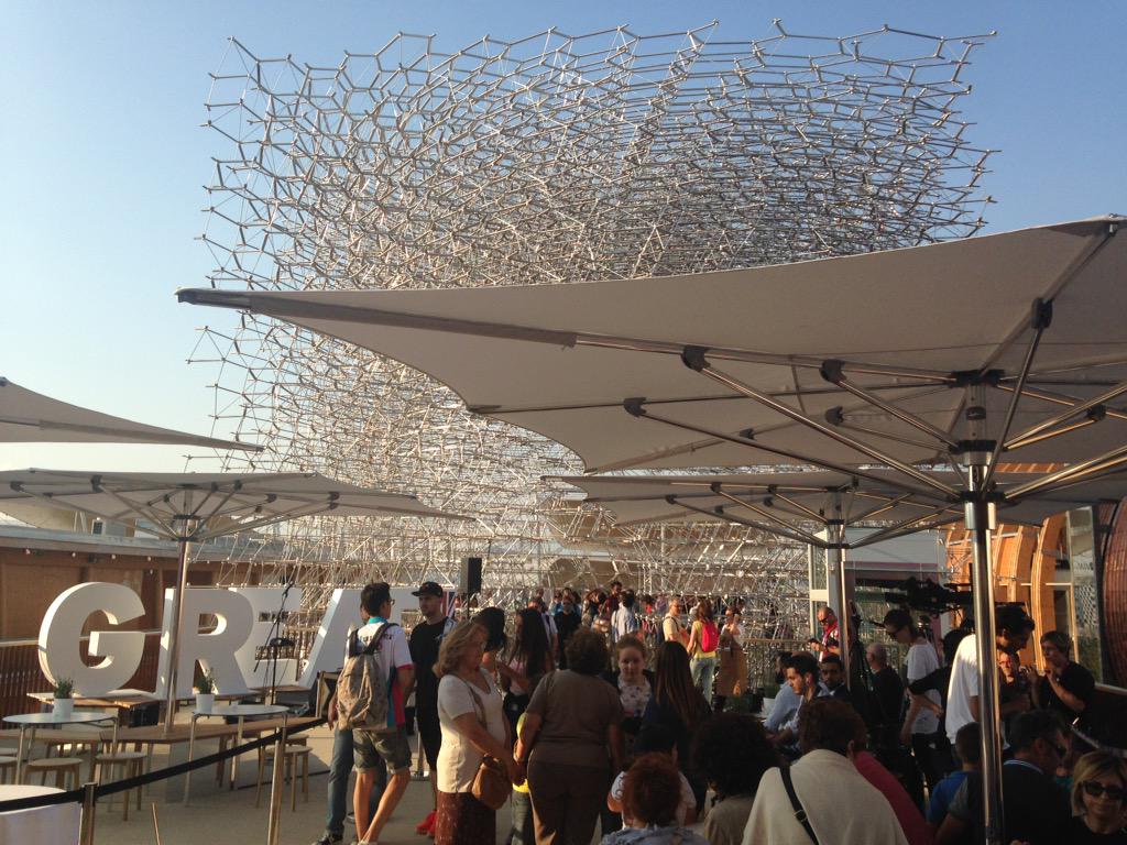 #ukpavilion #expo2015 visitors enjoying #GREAT music by <a href="/EmmaMortonOFC/">EmmaMortonOFC</a> on #UKNationalDay - join us again in an hour