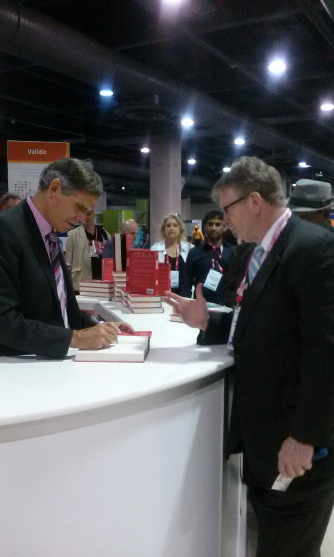 Vizma_CGHG's tweet image. @AVEKON1 @EricTopol #clearroadmap book signing The Patient is Waiting