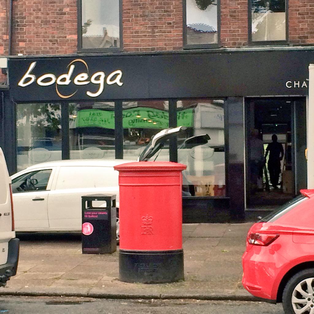 LivingQ's tweet photo. @bodegamonton looking fab with their sign up ready for opening! #GoodLuck 🍀🍀🍀🍀 #Monton #MontonVillage @ilovemonton 🍷🍸 http://t.co/54o2txlOwP