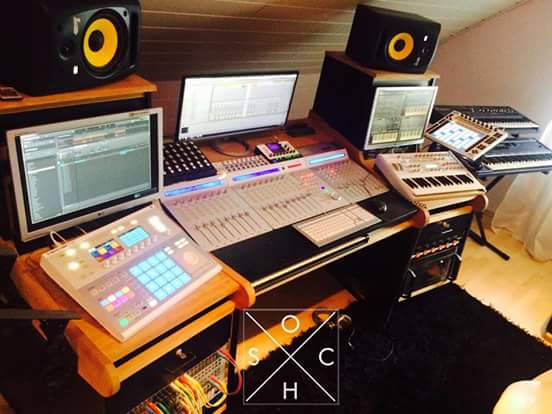 devongreen13014's tweet image. Studio