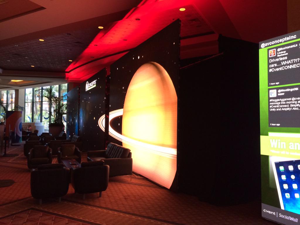 seanianlynch's tweet image. Pretty impressed by the awesome #eventtech from @avconceptsinc @ #CventCONNECT. #interactivetech