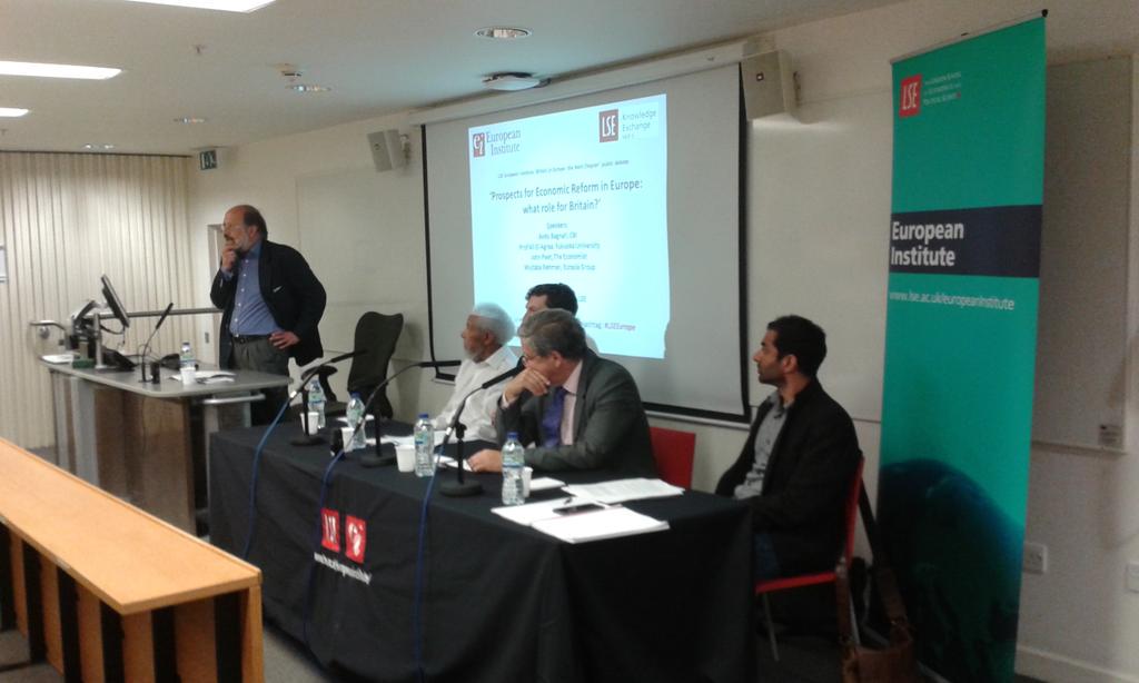 Prof Maurice Fraser welcomes our speakers to tonight's debate on economic reform in #Europe #LSEEurope http://t.co/ejJOf3vHnY
