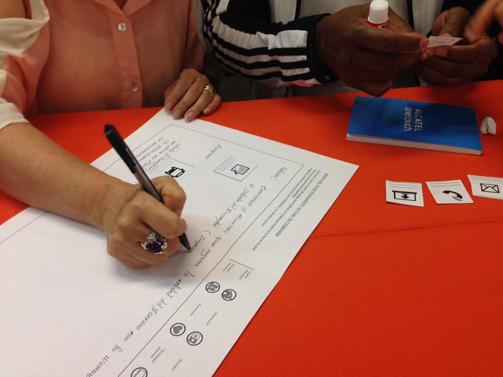 Estamos #detaller en #Medellin con <a href="/Santpp85/">Santiago Peña</a> y <a href="/FlechasAngelica/">Angélica Flechas</a>