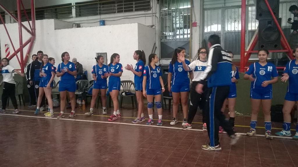 Empieza el 4to partido de #damas del día de hoy <a href="/Cideco_Handball/">Cideco_Handball</a> vs <a href="/HandballGC/">Godoy Cruz Handball</a> #NacionalMenoresA #Mendoza15