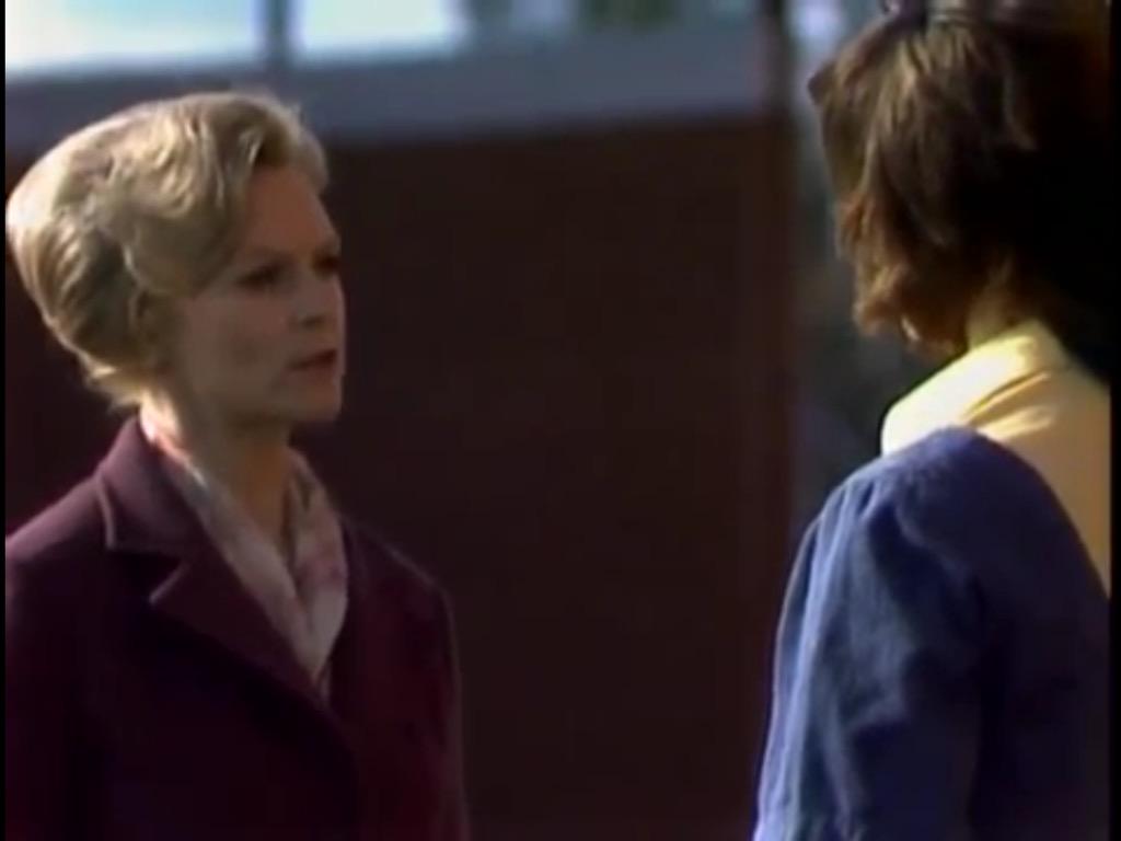 patsykingfans's tweet image. Yates requests to see Mrs Davidson but not in the proper way