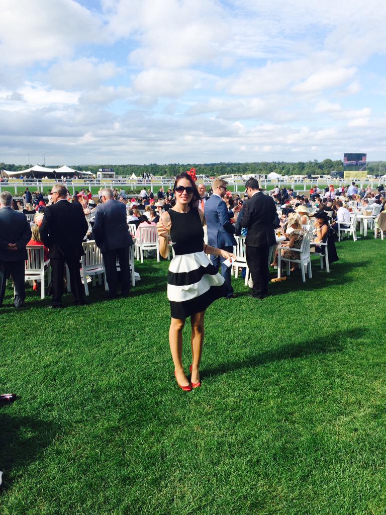 Royal Ascot 2015. - Página 2 CHuemhvWEAAffqe