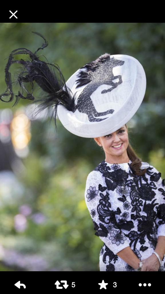 Royal Ascot 2015. - Página 2 CHugUIZWUAEZr7B