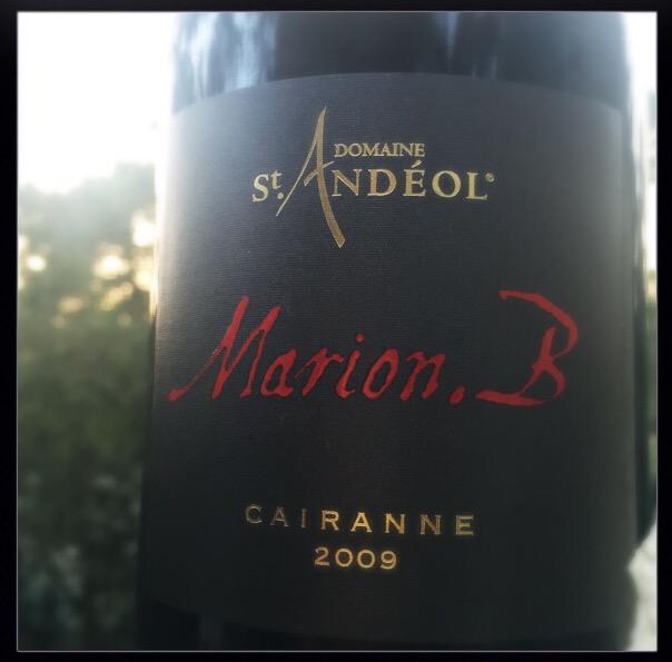 Lee__Corn's tweet photo. Dégustation VIP av. @CLOVISWINES ds un verre #Helicium! Impressionnant! Des pales dans un verre! #StAndeol #Cairanne http://t.co/8qMKHBkEFM