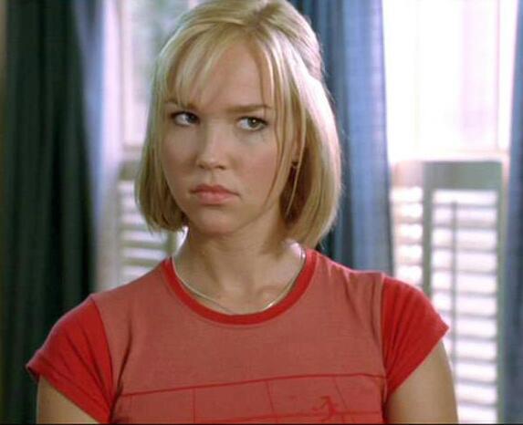 MissCleoBB on Twitter: "Meg is totally serving Arielle Kebbel in ...