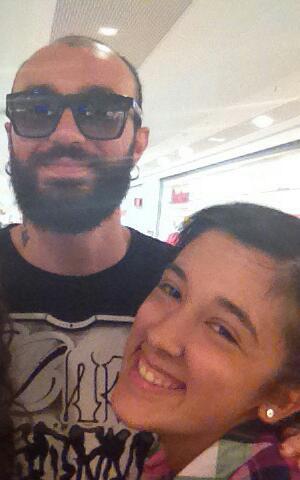 giralunabluuu's tweet photo. @DeadboyJason manchii giaaa..Spero ti sia piaciuto il cartelloneee:*
Alla prossimaa! #Instore #RR #Biggiewillumarryme http://t.co/ZiksId11bA