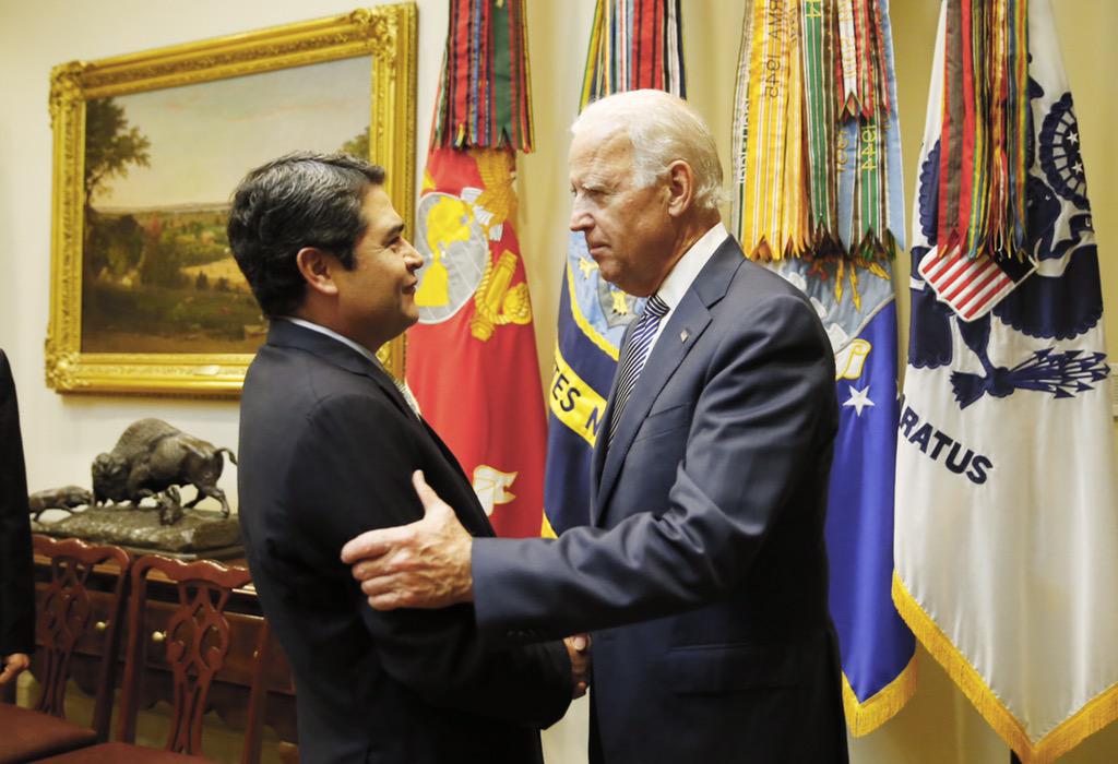 JuanOrlandoH's tweet photo. Gracias Vice Pte. @JoeBiden por respaldar a Honduras. http://t.co/xY6Yo9HNOk