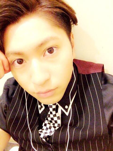suke_funassi's tweet photo. "Happy birthday‼︎"
21歳おめでとう♪
こーちゃんの歌声だいすき!
これからもがんばってください٩(｡•ω•｡)و
#吉野晃一生誕祭  
#HappyKoichi21Birthday 
#6月18日はコーイチの日 http://t.co/ELo5XJeBYy