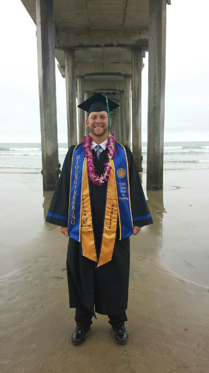 UCSDtritons's tweet photo. Trevor Scott of @UCSDbsb earned degree in bioengineering. #TritonsRising #UCSD2015 #UCSD @CoachEricNewman @CoachAvi http://t.co/WL9U98oTpF