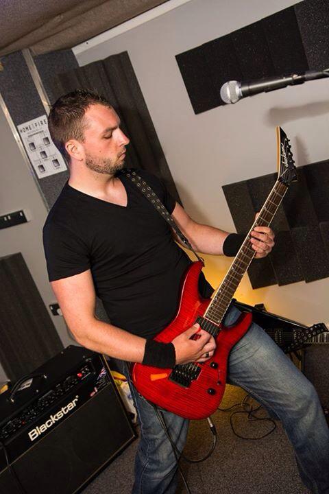 SiriusRisingUK's tweet photo. Jack riffing in the studio http://t.co/MX7QYb7zhV