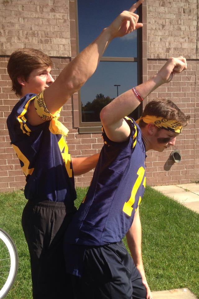 Acbuchman's tweet photo. Happy Birthday bro! I can't thank you enough for everything you've done for me❤️ http://t.co/wdBy9SUmNB