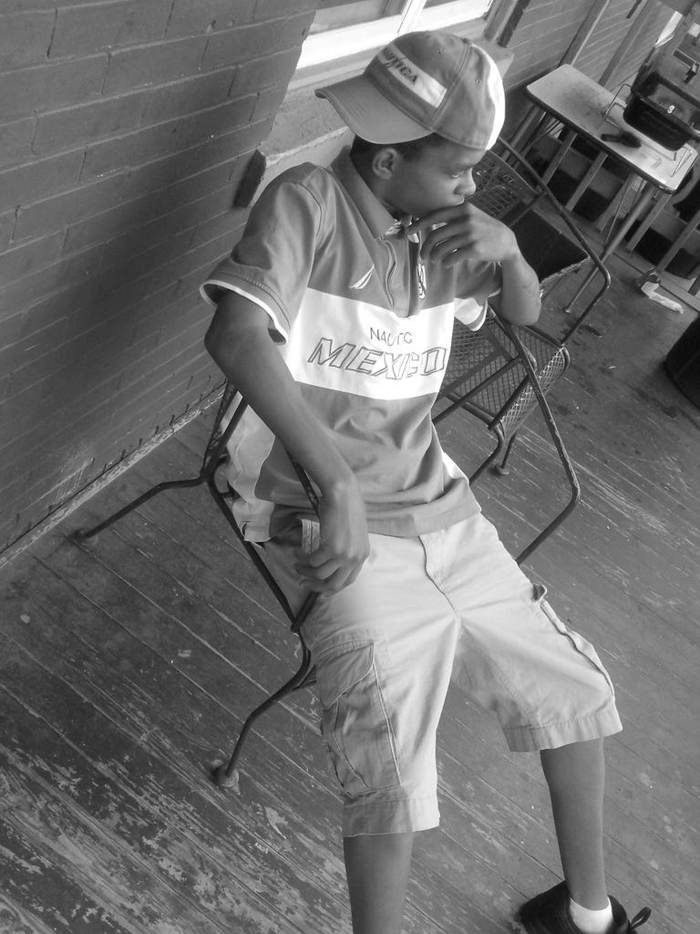 _Savage_103's tweet photo. on da porch bored asf ππ₯π₯πͺ
#offgard http://t.co/8fqTt8Zh3w