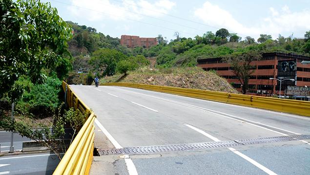 Cerrarán elevado de Los Campitos desde este jueves hasta el domingo ultim.as/1GtEKaR