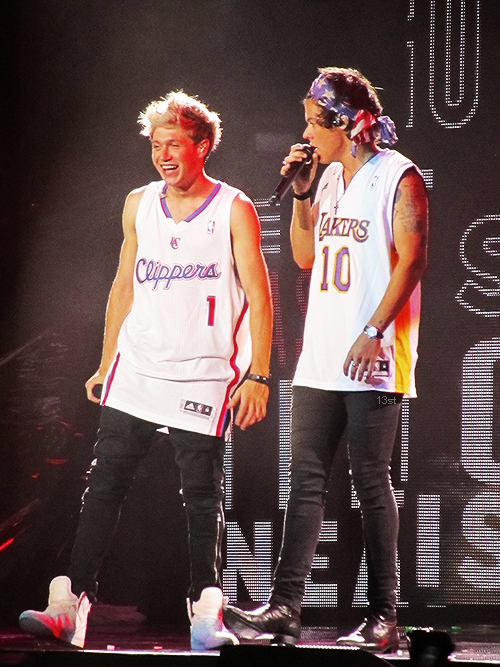 13styls's tweet photo. Staples Center, Los Angeles United States. http://t.co/Zn2nJluNQS