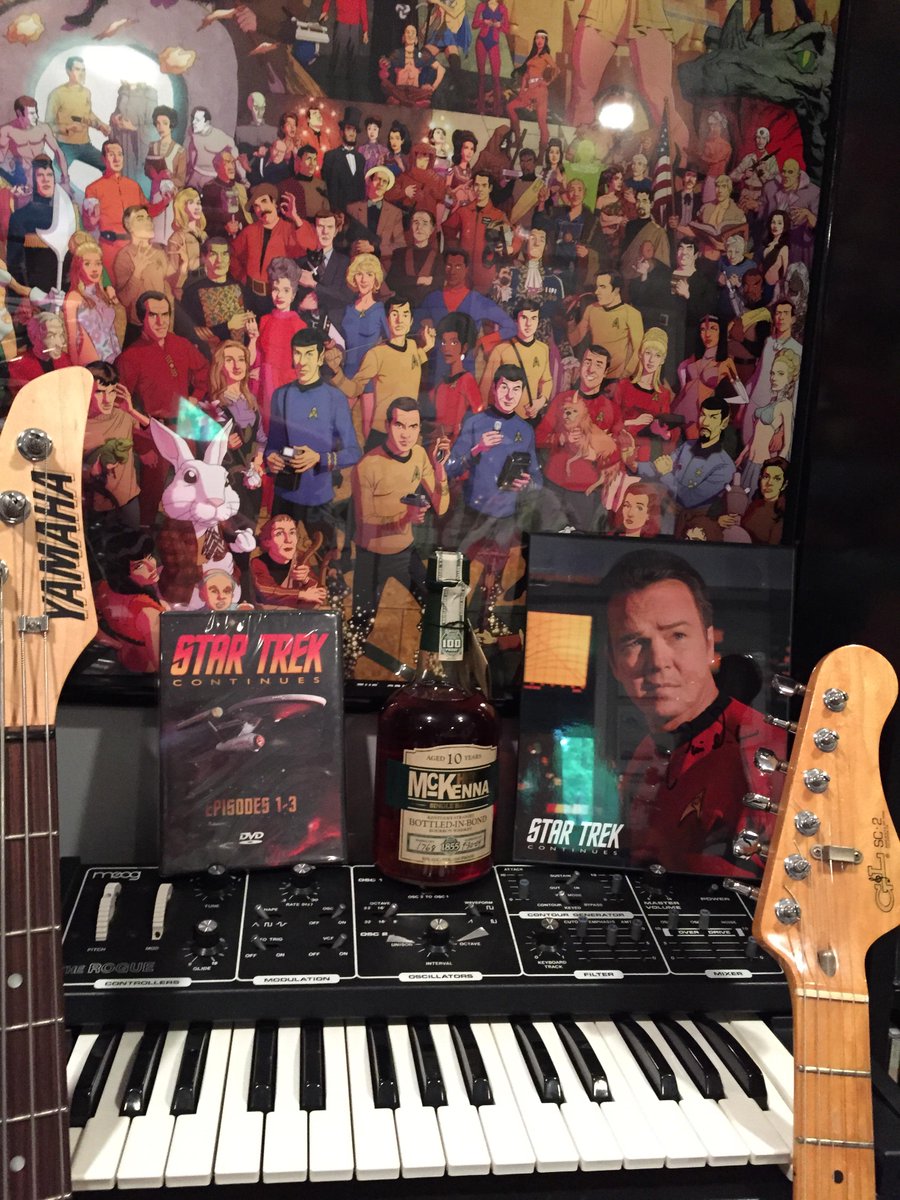 3SufferingFools's tweet photo. Celebrating Star @TrekContinues with special thanks to @ChrisDoohan and @suddenlypants! #StarTrek #TOS #Kirkstarter http://t.co/T6wQVXR756