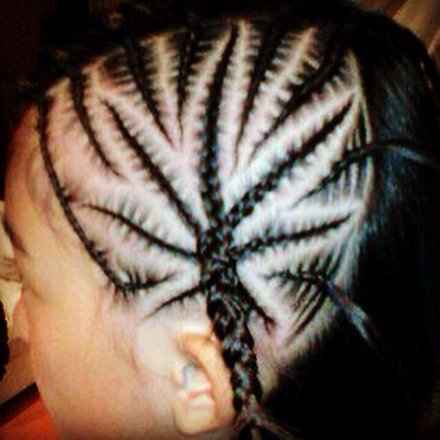Papua マリファナデザインコーンロウ Actthefool Papua Blackhair Cornrow コーンロウ Braid Braids ブレイズ Dread ドレッド 特殊ヘア 黒人 Cool かっこいい Http T Co T0elriethj Twitter