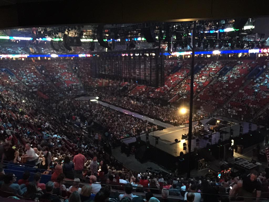 En attendant Bono...