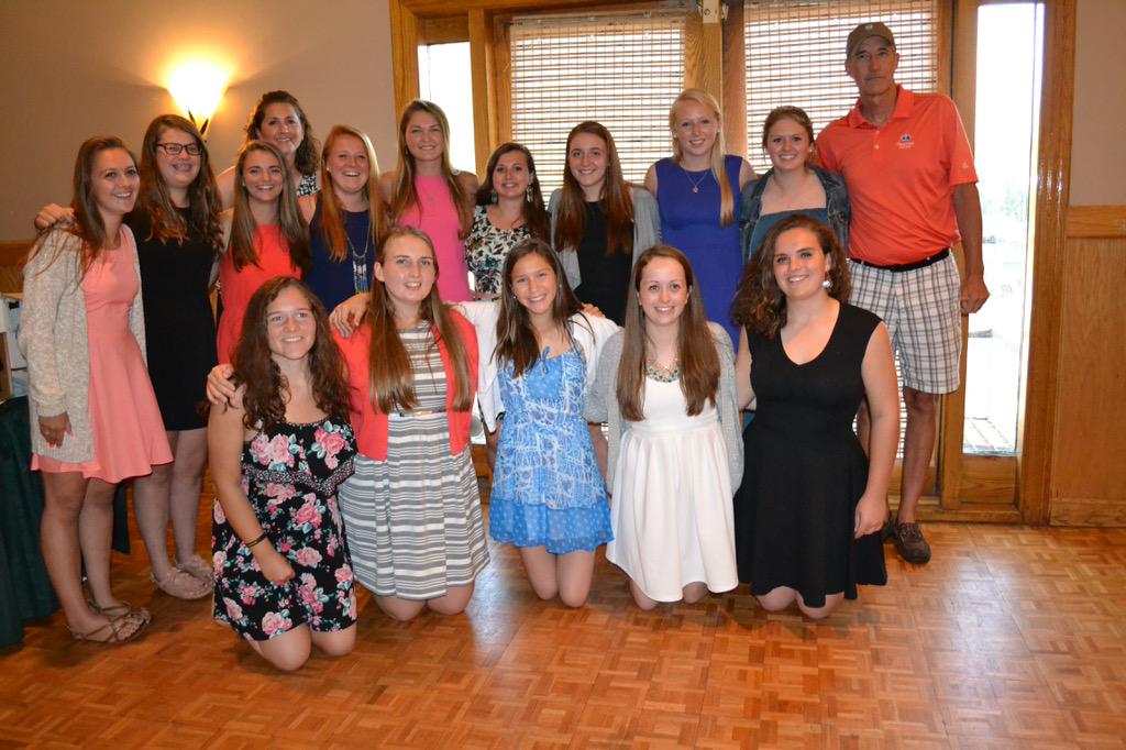 portsoftball's tweet photo. Final time #portsoftball will be together as a team at the banquet http://t.co/W6szUFwh54