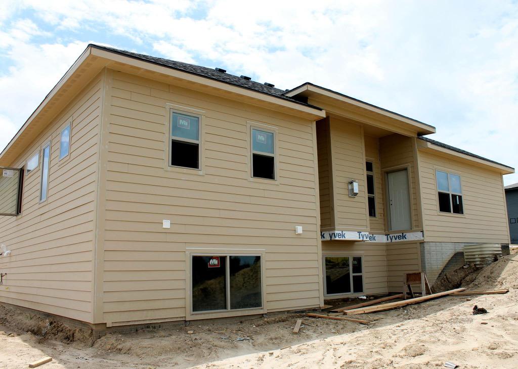 EpicHomes_IA's tweet photo. More work is being put into one of our new Epic Homes. See all of the progress we're making. #EpicHomes #Custom #Iowa http://t.co/aiJexNrLJZ
