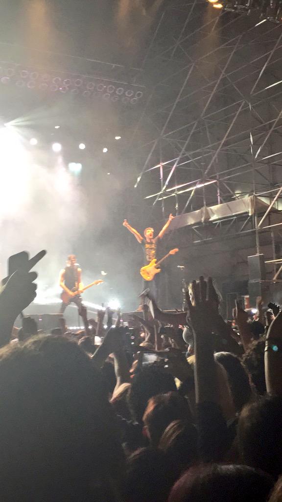 Happy happy hAPPY BIRTHDAY TO JACK BARAKAT!!! YOU\RE SUCH AN AMAZING HUMAN BEING AND I LOVE YOU<33 