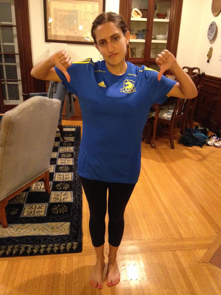 shorterfaster's tweet photo. Hey @BAA, how about some #raceshirts that fit women?? This is an XS. @WomensRunning #fail #girlsruntoo #baa #baa10k http://t.co/XO0OuVfDBn