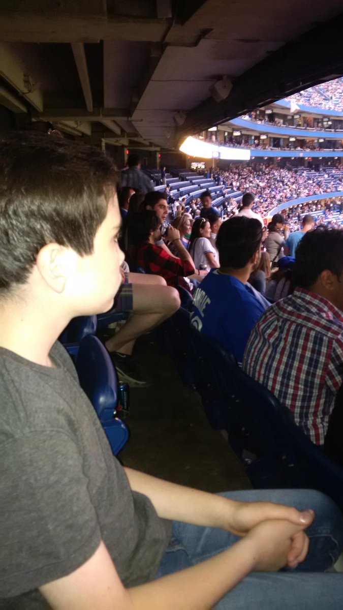 biagi_p's tweet photo. #jayswith1968 great CMN event with friends and sons http://t.co/wAkNE2tIXv
