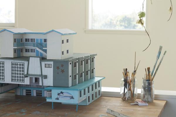 ravencontemp's tweet photo. Join @mariamarcilla in the studio of LA-based Australian artist Anna Carey http://t.co/0E3UCTJEmF http://t.co/aJRKO6JBDB