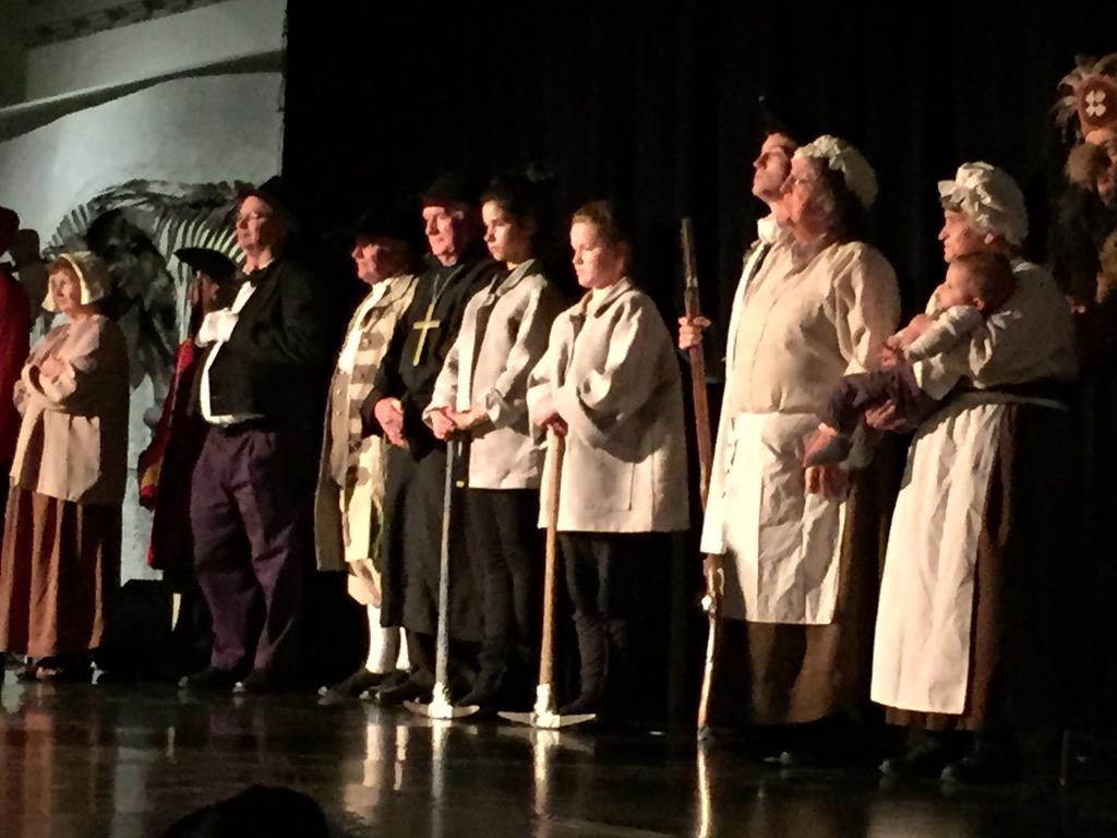 L'Écho d'un peuple avec les élèves de @ES_Torontoouest devant les ministres de la francophonie canadienne