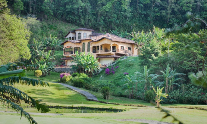 8 Bedroom Deluxe Residence next to the Spa in Valle Escondido 
#Boquete #Panama
ow.ly/NZEGZ