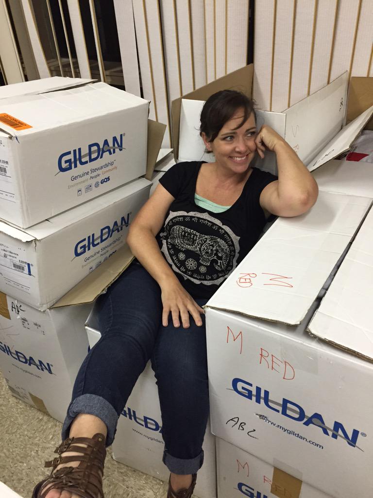 knbridgers's tweet photo. @pamela_gardner6 v.s. merch....merch wins http://t.co/NeyEknjjPO