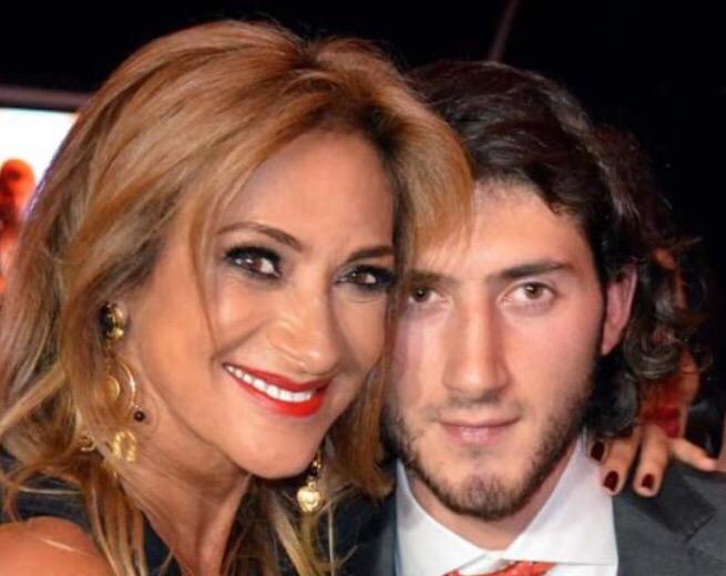 ElInformanteMX's tweet image. Hijo de la periodista @Adela_Micha "AVIADOR" de la @SEGOB_mx @osoriochong  @eazcarraga @EPN @SFP_mx @VirgilioAndrad