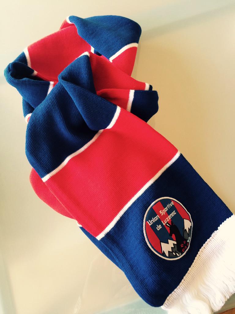 TeamSportEco's tweet image. Écharpe du @LuzenacAP reçue ! Souvenir d&apos;une opération de crowdfunding réussie ! Merci @ProjetsLoco !