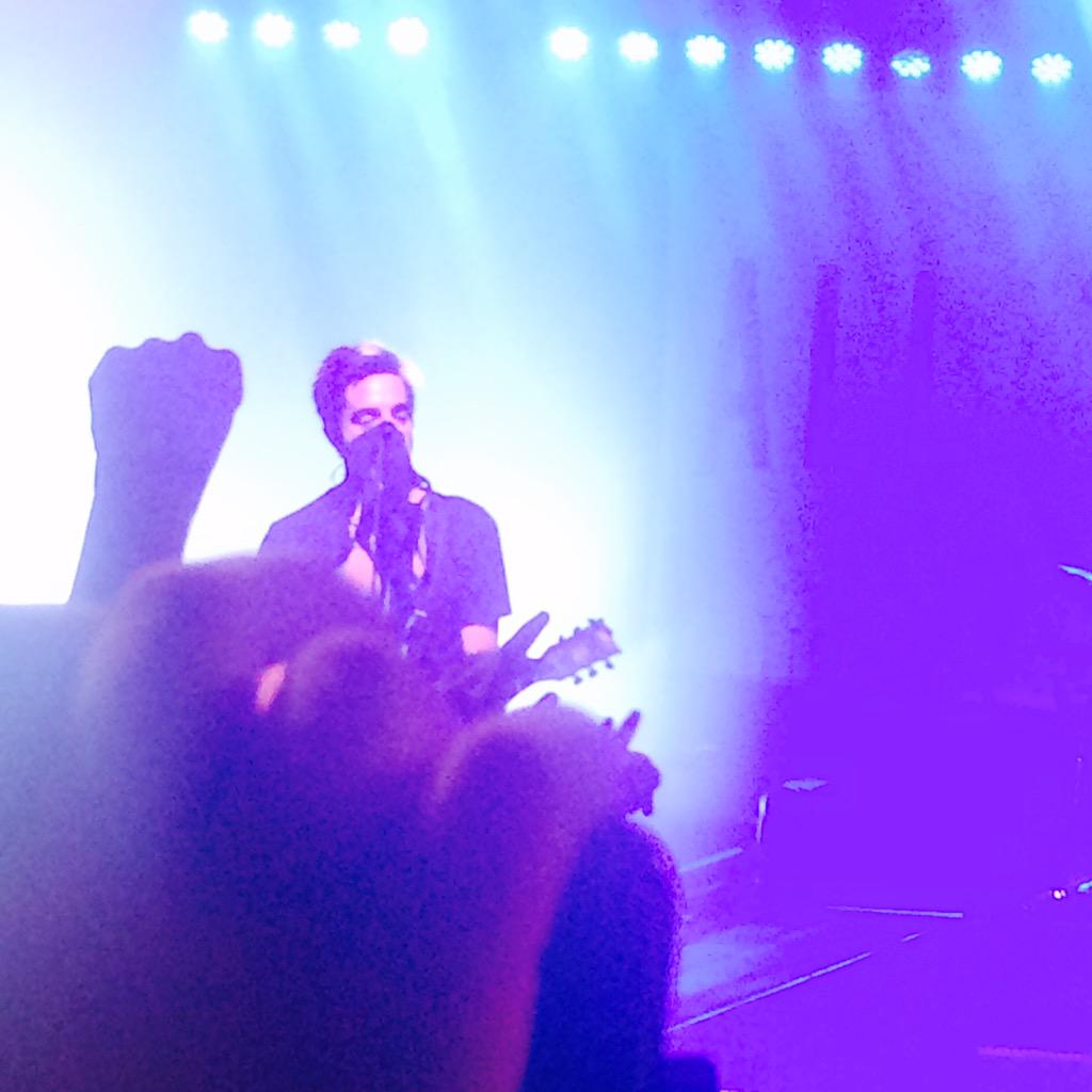 HAPPY BIRTHDAY TO JOSH DUN AND JACK BARAKAT YOU GUYS ARE MY FAVS OKAY AND BOTH YOUR CONCERTS WERE FANTASTIC 