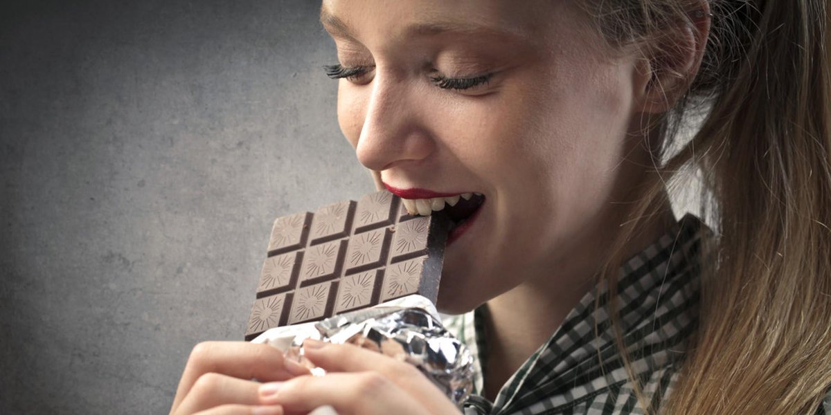 Your heart wants you to eat chocolate to stay healthy huff.to/1QEbuWF via @HuffPostCaLiv