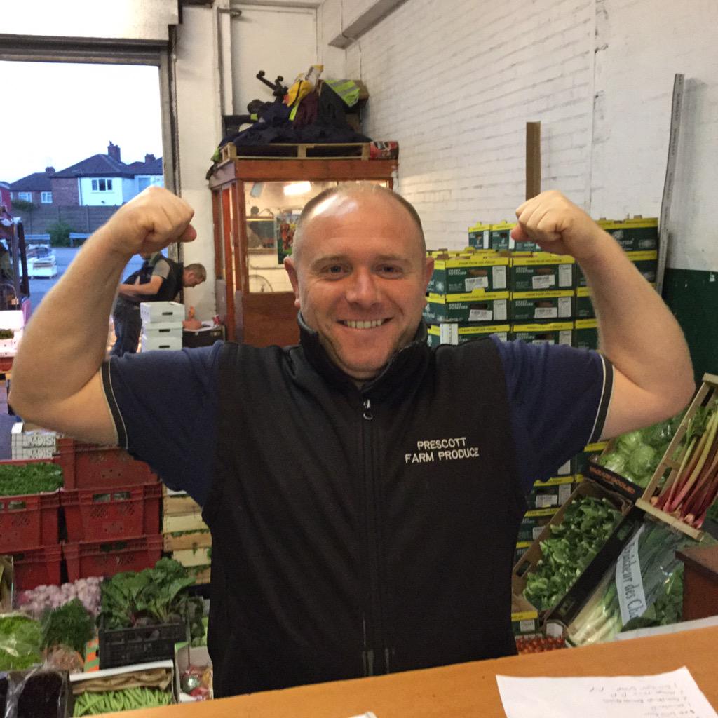 prescottfarms's tweet photo. @TatwsTrading @Liverpoolprod @PeterTPL Good Morning from Prescotts! #cameraaddstenpounds http://t.co/a5exEV3EGZ