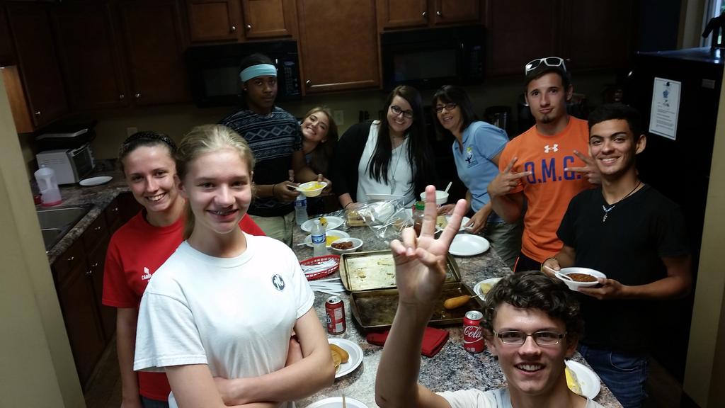 RyanLMeador's tweet image. Grubbin' it up at Fireside Cafe' before class!  #LakesideFire #ThePursuitOfExcellence #Ecclesiastes9:10-11 #J1L4